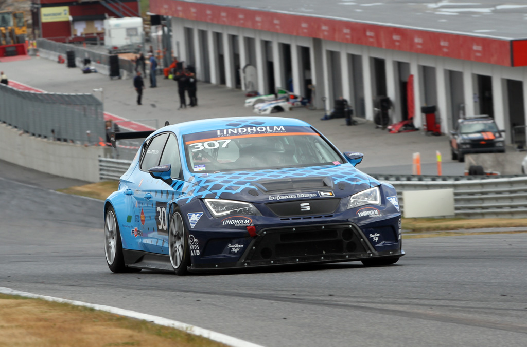 Henrik Bollerslev i SEAT Leon TCR.
(Foto: Motorsporten.dk)